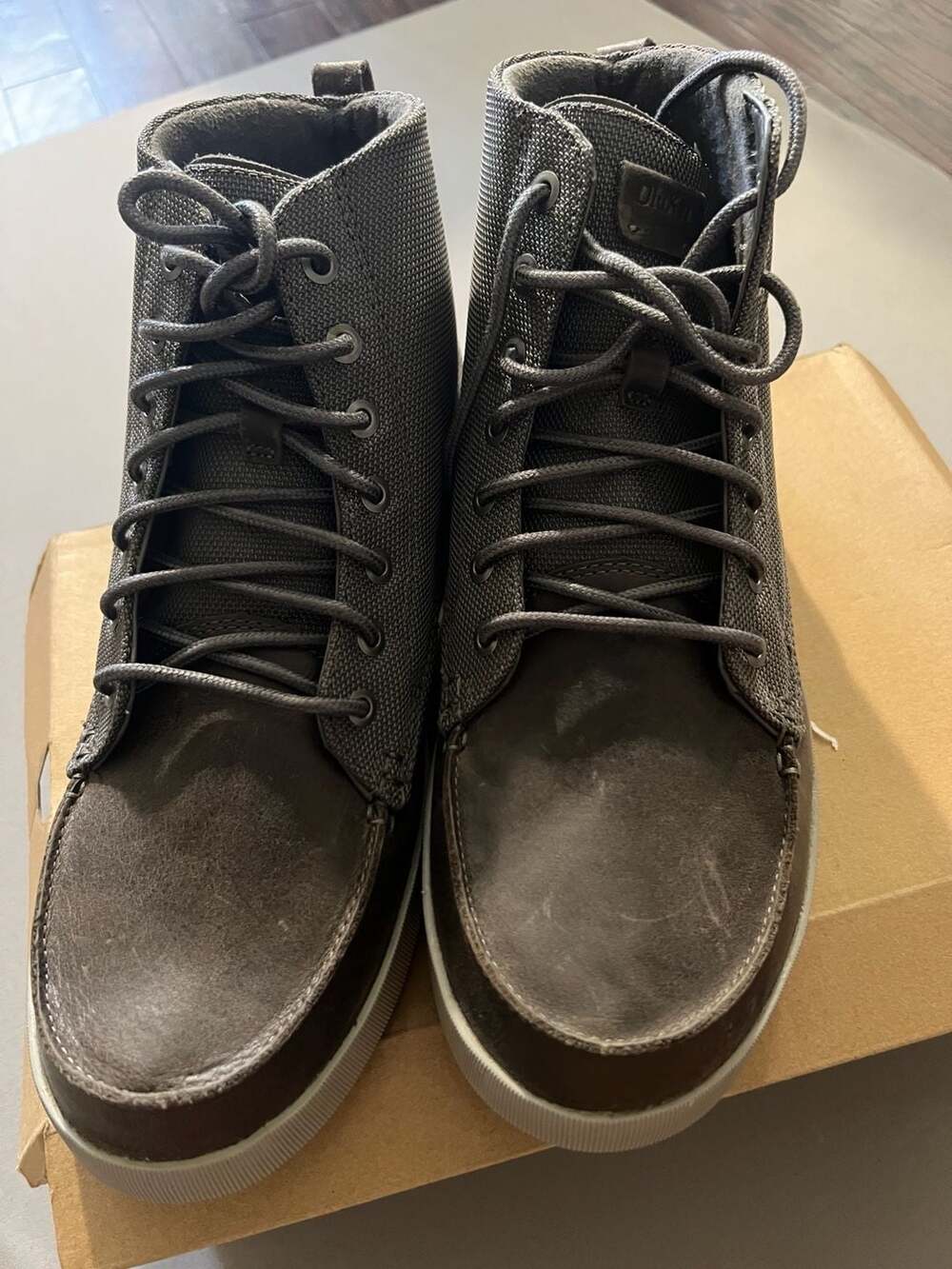 OluKai Molina Boots Size 10 Cinder Waterproof Leather High Top
